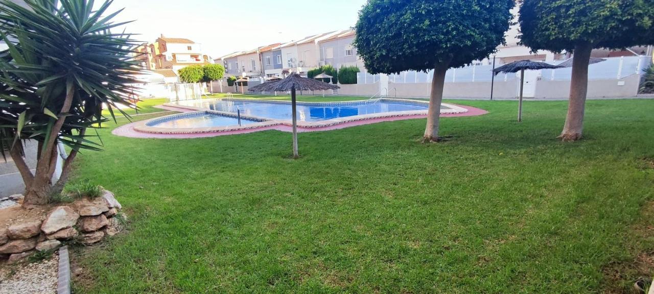 Estudio De Lujo Torrevieja Exterior photo